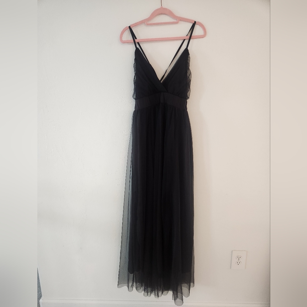 Elegant Black Maxi Dress Size Medium